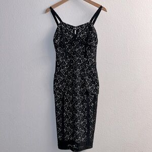 New Fashion Star for EXPRESS White/Black Fitted Lace Sheath Dress Size 2